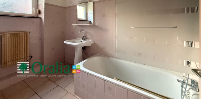 Image 5 sur 11 - Appartement  ·  Location · Tarare (69170) · 3 pièces · 76m²