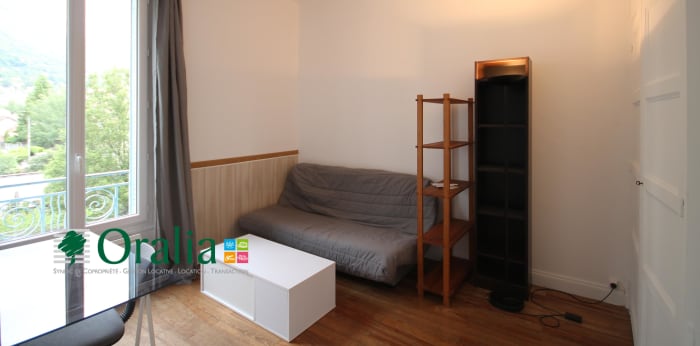 Image 1 sur 8 - Appartement  ·  Location · Grenoble (38000) · 1 pièce · 27m²