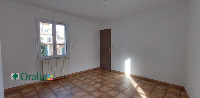 Image 4 sur 14 - Appartement  ·  Location · Ales (30100) · 4 pièces · 102m²