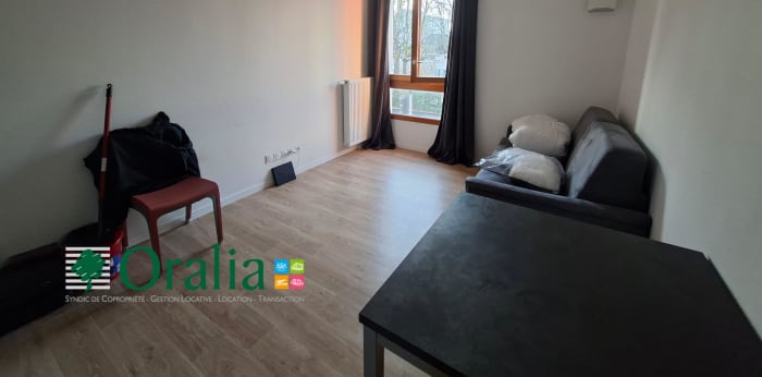 Image 2 sur 8 - Appartement  ·  Location · Dijon (21000) · 1 pièce · 22m²