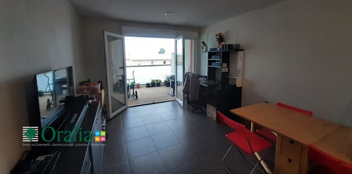 Image 2 sur 8 - Appartement  ·  Location · Bruges (33520) · 3 pièces · 63m²