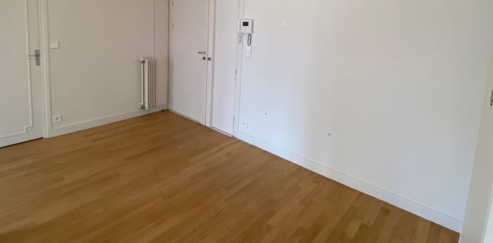 Image 5 sur 12 - Appartement  ·  Location · Paris (75007) · 4 pièces · 114m²