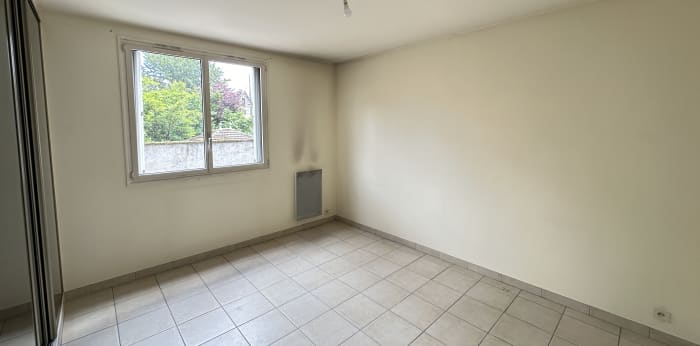 Image 12 sur 15 - Appartement  ·  Location · Villefranche Sur Saone (69400) · 4 pièces · 79m²