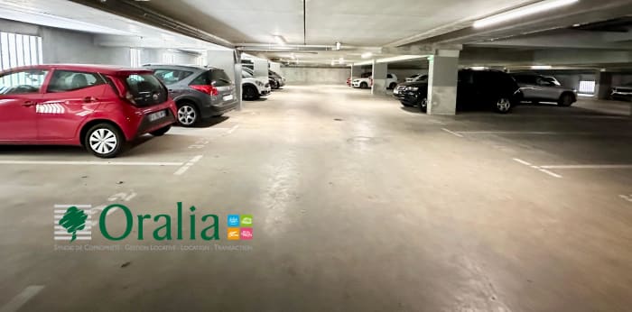 Image 5 sur 8 - Parking  ·  Location · Bordeaux (33800)