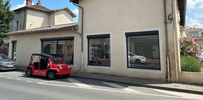 Image 6 sur 7 - Local commercial  ·  Location · Jassans Riottier (01480)