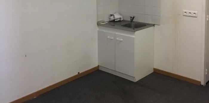 Image 6 sur 6 - Local commercial  ·  Location · Salon De Provence (13300) · 80m²