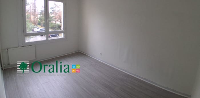 Image 8 sur 10 - Appartement  ·  Location · Limas (69400) · 5 pièces · 90m²