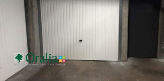 Image 3 sur 4 - Parking  ·  Location · Ste Foy Les Lyon (69110)