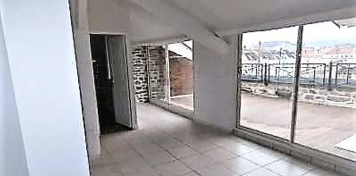 Image 12 sur 22 - Appartement  ·  Location · Saint Etienne (42000) · 5 pièces · 179m²