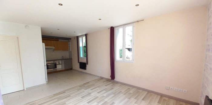 Image 2 sur 10 - Appartement  ·  Location · Villefranche Sur Saone (69400) · 2 pièces · 42m²