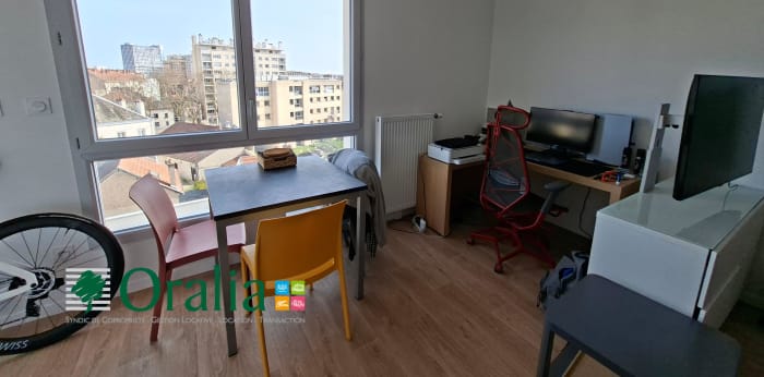Image 2 sur 8 - Appartement  ·  Location · Dijon (21000) · 1 pièce · 24m²