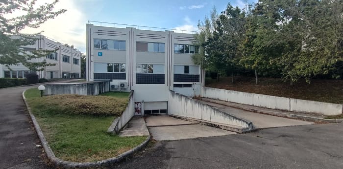 Image 1 sur 3 - Parking  ·  Location · Dijon (21000) · 12m²