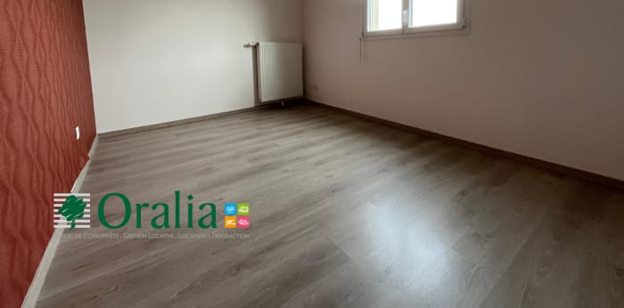 Image 8 sur 12 - Appartement  ·  Location · Dijon (21000) · 3 pièces · 65m²