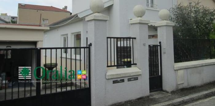 Image 4 sur 16 - Maison  ·  Location · Villeurbanne (69100) · 4 pièces · 89m²