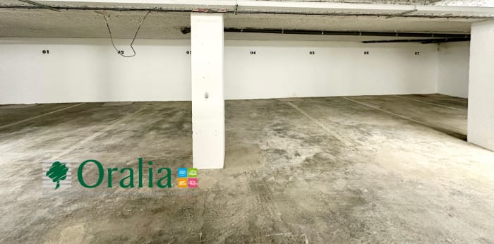 Image 1 sur 6 - Parking  ·  Location · Bordeaux (33000)