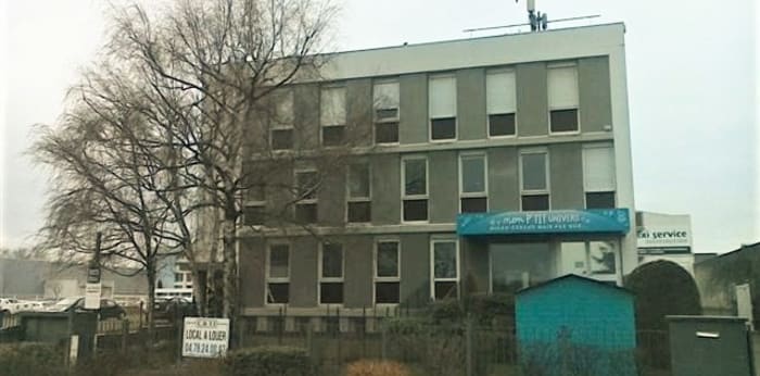 Image 7 sur 12 - Local commercial  ·  Location · Caluire (69300)