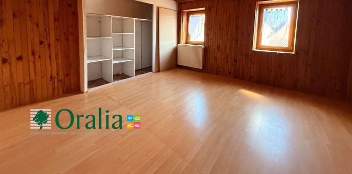 Image 11 sur 12 - Appartement  ·  Location · Savigny (69210) · 3 pièces · 125m²