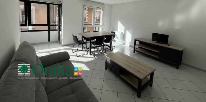 Image 3 sur 15 - Appartement  ·  Location · Grenoble (38000) · 3 pièces · 83m²
