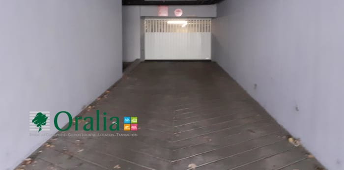 Image 3 sur 5 - Parking  ·  Location · Dijon (21000) · 12m²