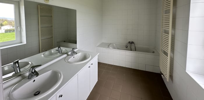 Image 9 sur 14 - Maison  ·  Location · Arnas (69400) · 5 pièces · 106m²