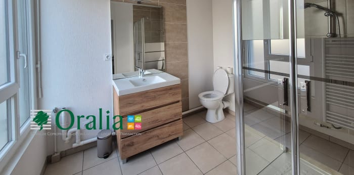 Image 8 sur 9 - Appartement  ·  Location · Dijon (21000) · 1 pièce · 33m²