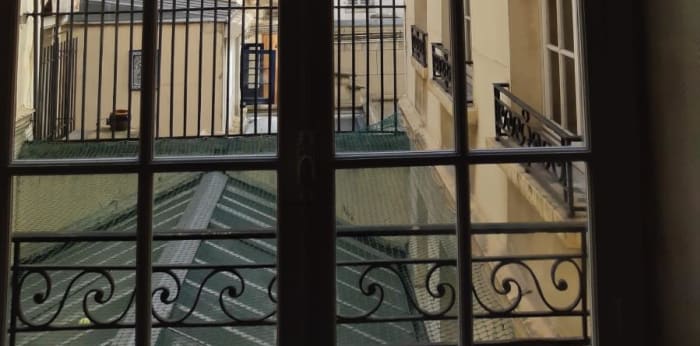 Image 5 sur 19 - Local commercial  ·  Location · Paris (75006)