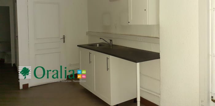 Image 6 sur 7 - Local commercial  ·  Location · Dijon (21000) · 62m²