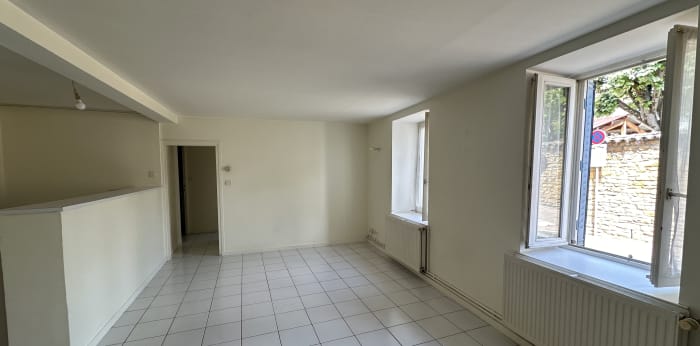 Image 1 sur 9 - Appartement  ·  Location · Villefranche Sur Saone (69400) · 2 pièces · 48m²
