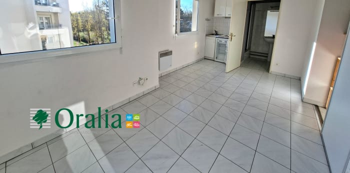 Image 1 sur 11 - Appartement  ·  Location · Dijon (21000) · 1 pièce · 21m²