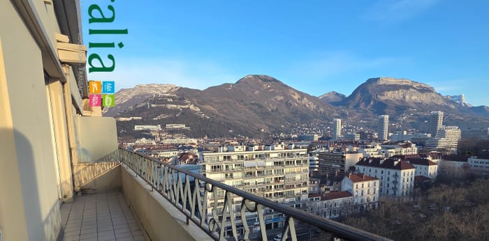 Image 9 sur 20 - Appartement  ·  Location · Grenoble (38000) · 3 pièces · 94m²