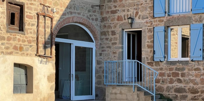 Image 2 sur 16 - Maison  ·  Location · Saint Laurent De Chamousset (69930) · 4 pièces · 152m²