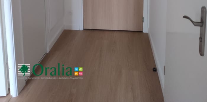 Image 5 sur 8 - Appartement  ·  Location · Dijon (21000) · 2 pièces · 37m²