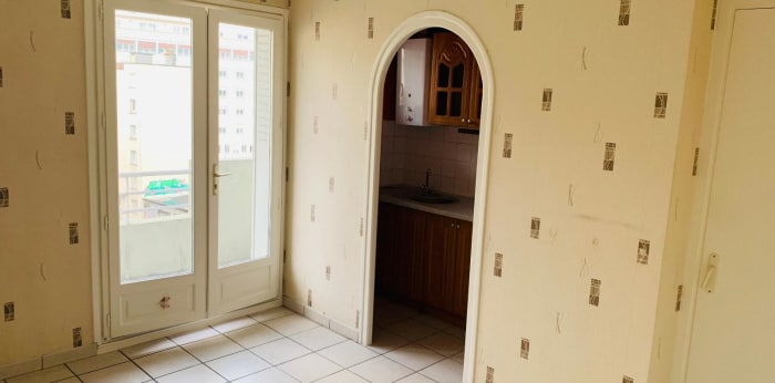 Image 2 sur 9 - Appartement  ·  Location · Grenoble (38000) · 3 pièces · 48m²