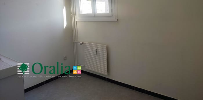 Image 3 sur 6 - Appartement  ·  Location · Dijon (21000) · 1 pièce · 31m²