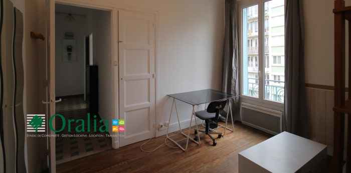 Image 3 sur 8 - Appartement  ·  Location · Grenoble (38000) · 1 pièce · 27m²