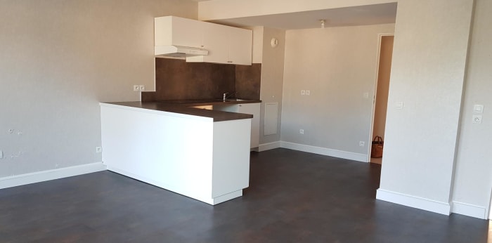 Image 1 sur 13 - Appartement  ·  Location · Grenoble (38100) · 4 pièces · 78m²