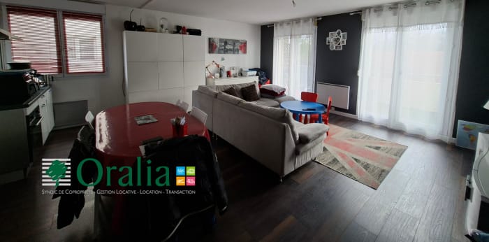 Image 1 sur 9 - Appartement  ·  Location · Longvic (21600) · 3 pièces · 71m²