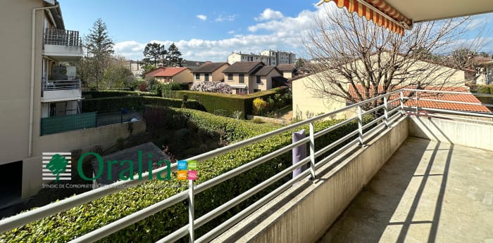 Image 5 sur 16 - Appartement  ·  Location · Villefranche (69400) · 4 pièces · 83m²