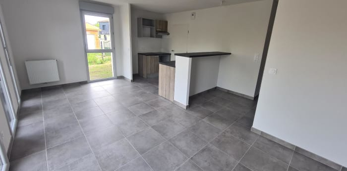 Image 2 sur 11 - Maison  ·  Location · Saint-Vincent-De-Paul (33440) · 4 pièces · 85m²