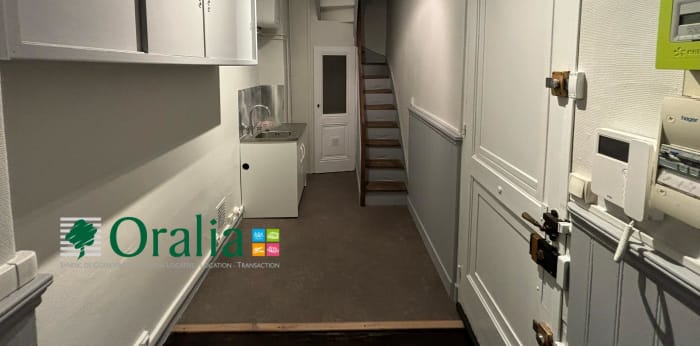 Image 1 sur 4 - Local commercial  ·  Location · Lyon (69006) · 22m²