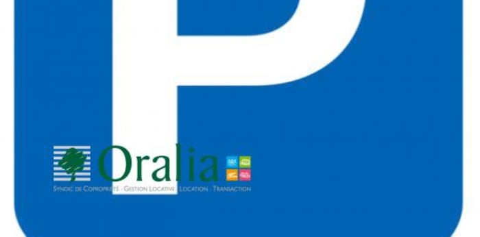 Image 1 sur 2 - Parking  ·  Location · Tarare (69170)