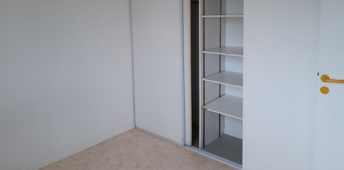 Image 5 sur 9 - Appartement  ·  Location · Dijon (21000) · 2 pièces · 28m²