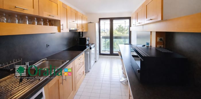 Image 5 sur 9 - Appartement  ·  Location · Cauderan (33200) · 4 pièces · 85m²