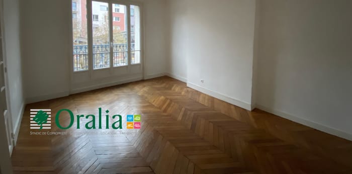 Image 2 sur 14 - Appartement  ·  Location · Paris (75015) · 3 pièces · 66m²