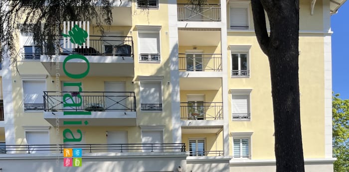 Image 13 sur 14 - Appartement  ·  Location · Champagne Au Mont D Or (69410) · 2 pièces · 32m²