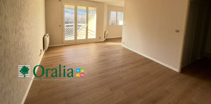 Image 4 sur 10 - Appartement  ·  Location · Grenoble (38000) · 2 pièces · 46m²