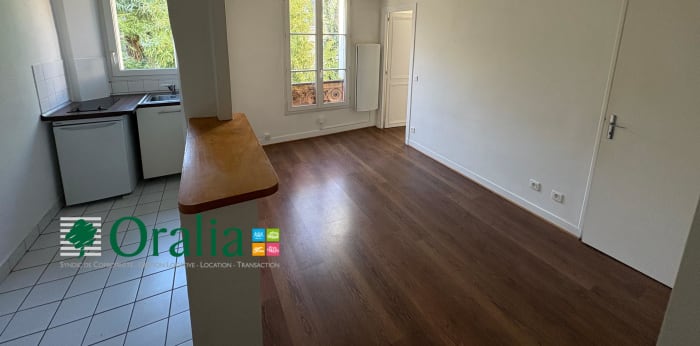 Image 3 sur 8 - Appartement  ·  Location · Paris (75014) · 2 pièces · 32m²