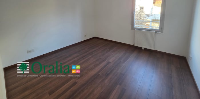 Image 4 sur 17 - Appartement  ·  Location · Meylan (38240) · 4 pièces · 84m²