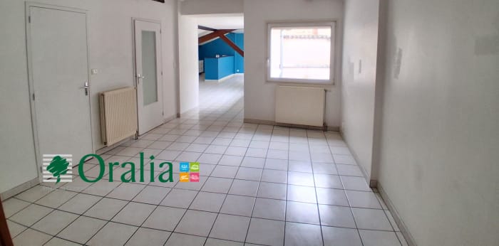 Image 5 sur 11 - Appartement  ·  Location · Villefranche Sur Saone (69400) · 5 pièces · 116m²