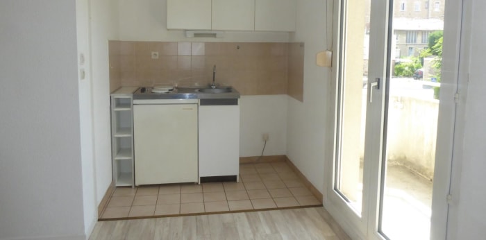 Image 3 sur 6 - Appartement  ·  Location · Dijon (21000) · 1 pièce · 23m²